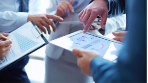 Read more about the article Leveraging Technology for Business Growth: Strategies for Success