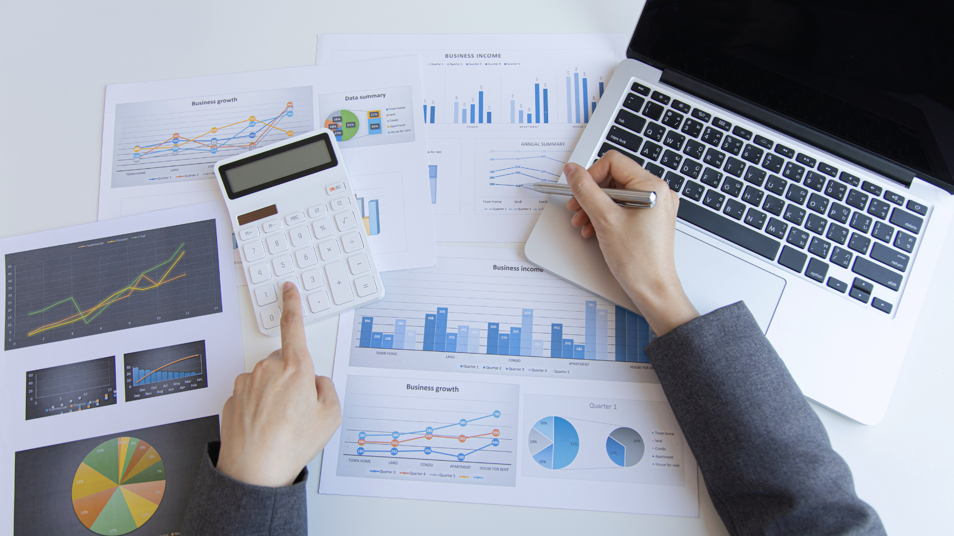 Read more about the article How to Take Control of Your Business Finances: Effective Strategies for Success